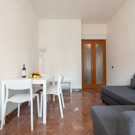 Daire Novoli 4 Bedrooms By Mmega *
